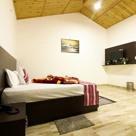 Chaman Vatika Hotel Kullu Bagian luar foto