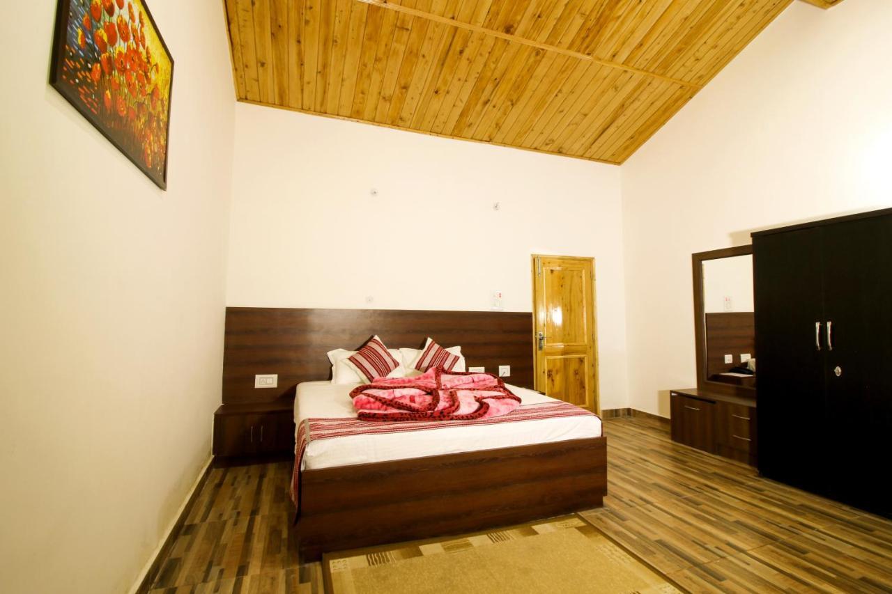 Chaman Vatika Hotel Kullu Bagian luar foto