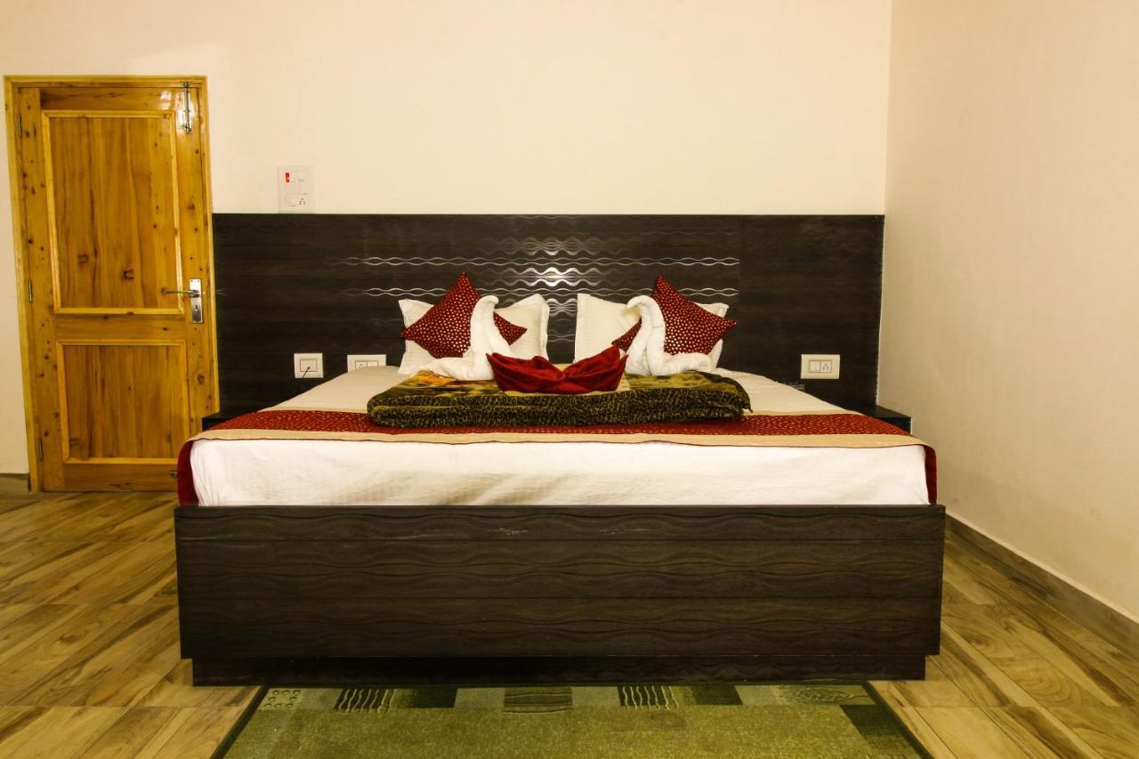 Chaman Vatika Hotel Kullu Bagian luar foto